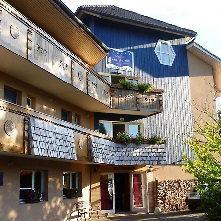 Cote Aparthotel 3*